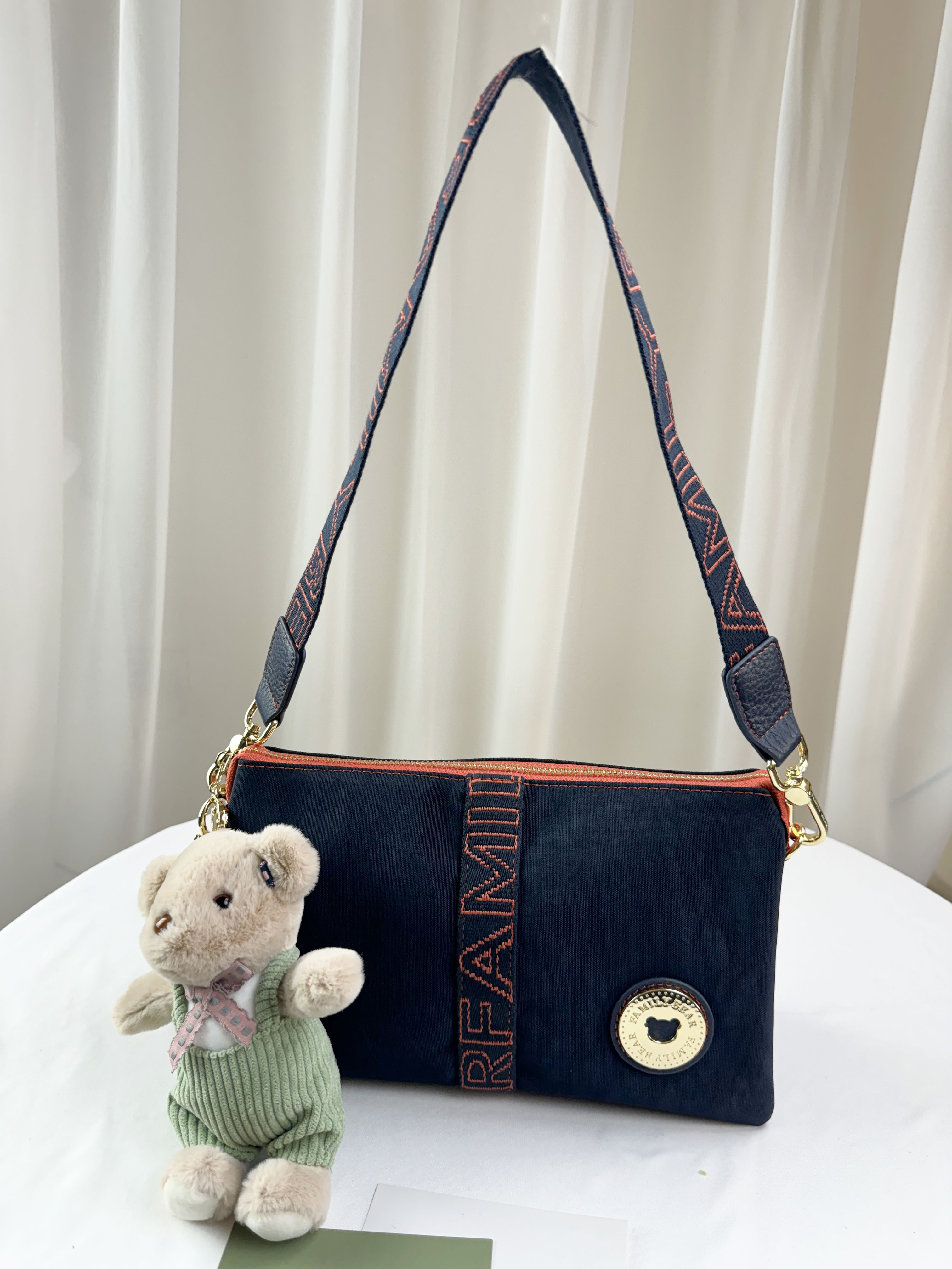 FamilyBear藍橙織帶防潑水側背包 附兔兔吊飾 #2107