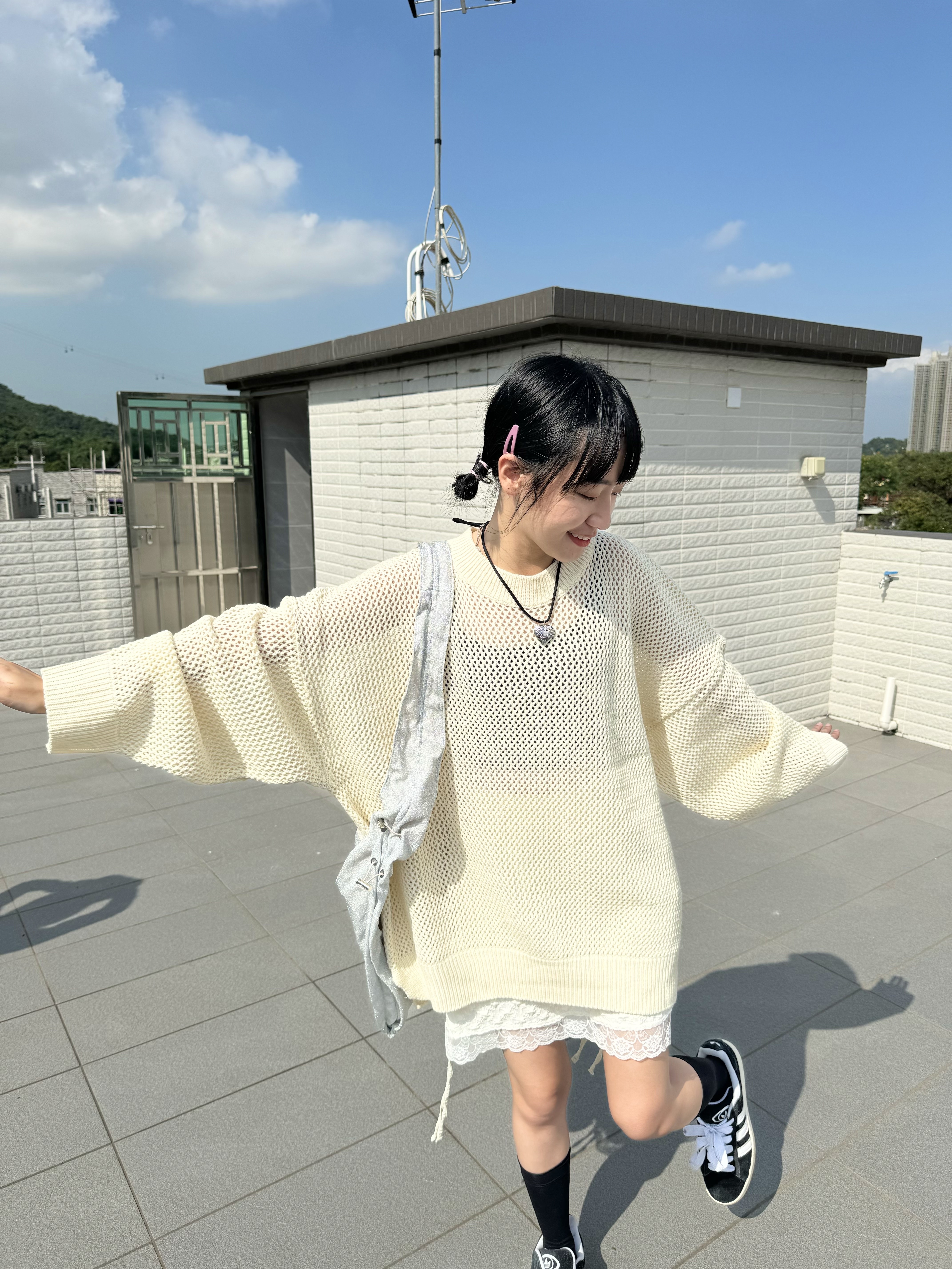 [ 4色入 ]UNISEX網網男生感TOP ( Ivory / Black )