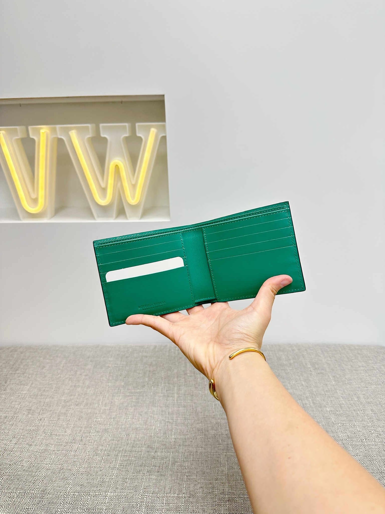 BV Bifold Wallet (拼色/ 8卡位）