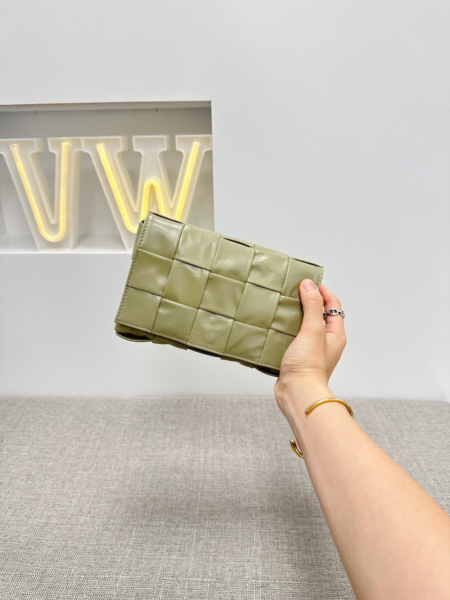 BV Small Cassette Bag (漆皮款)