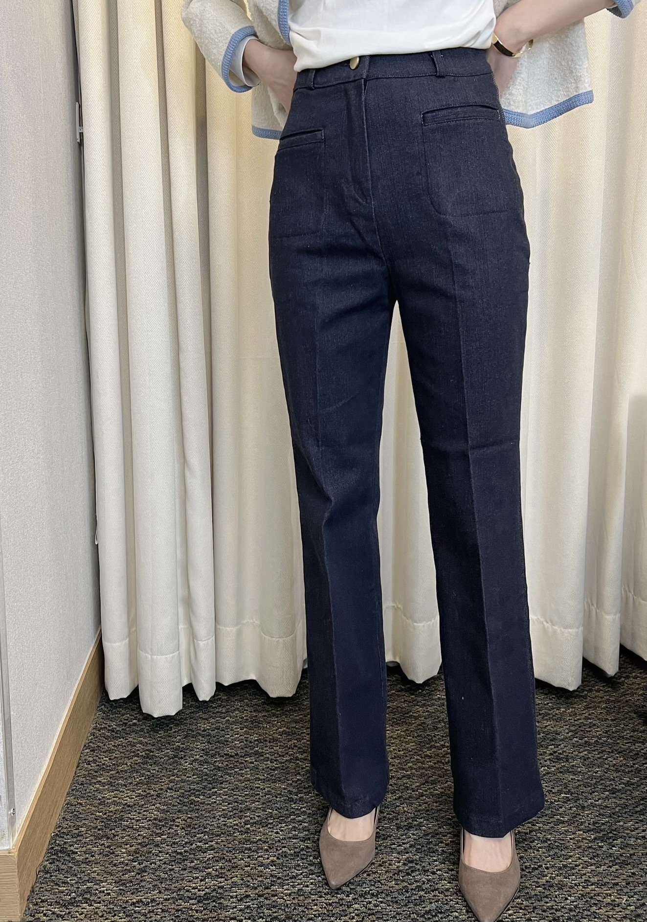 極顯瘦！窄管前口袋牛仔褲