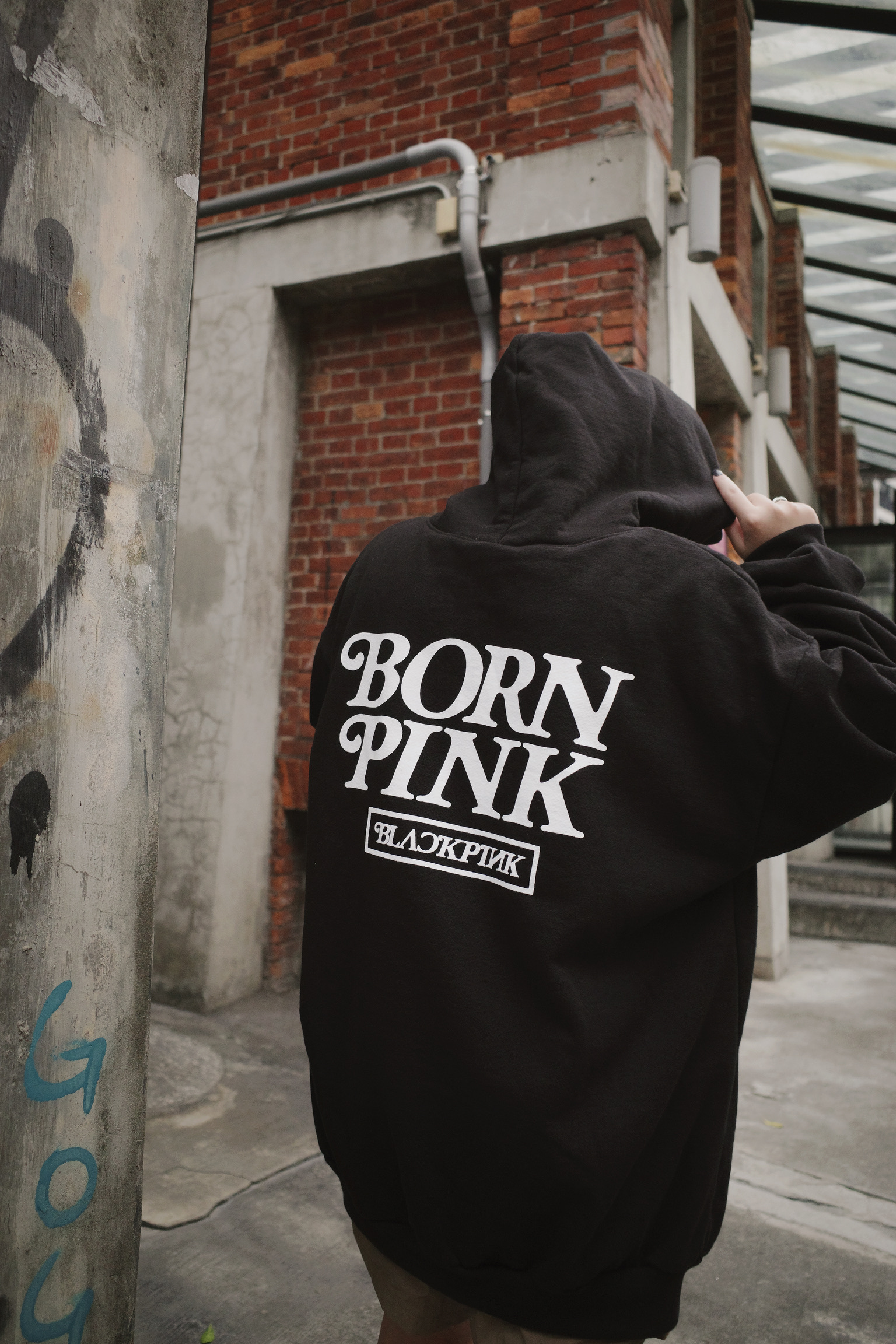 <快速出貨> BLACKPINK x VERDY 文字連帽衛衣 黑