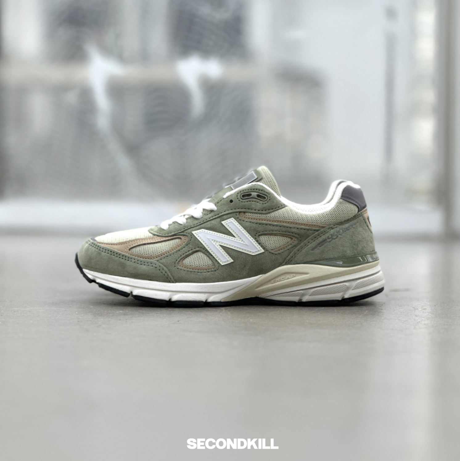 New Balance U990GT4