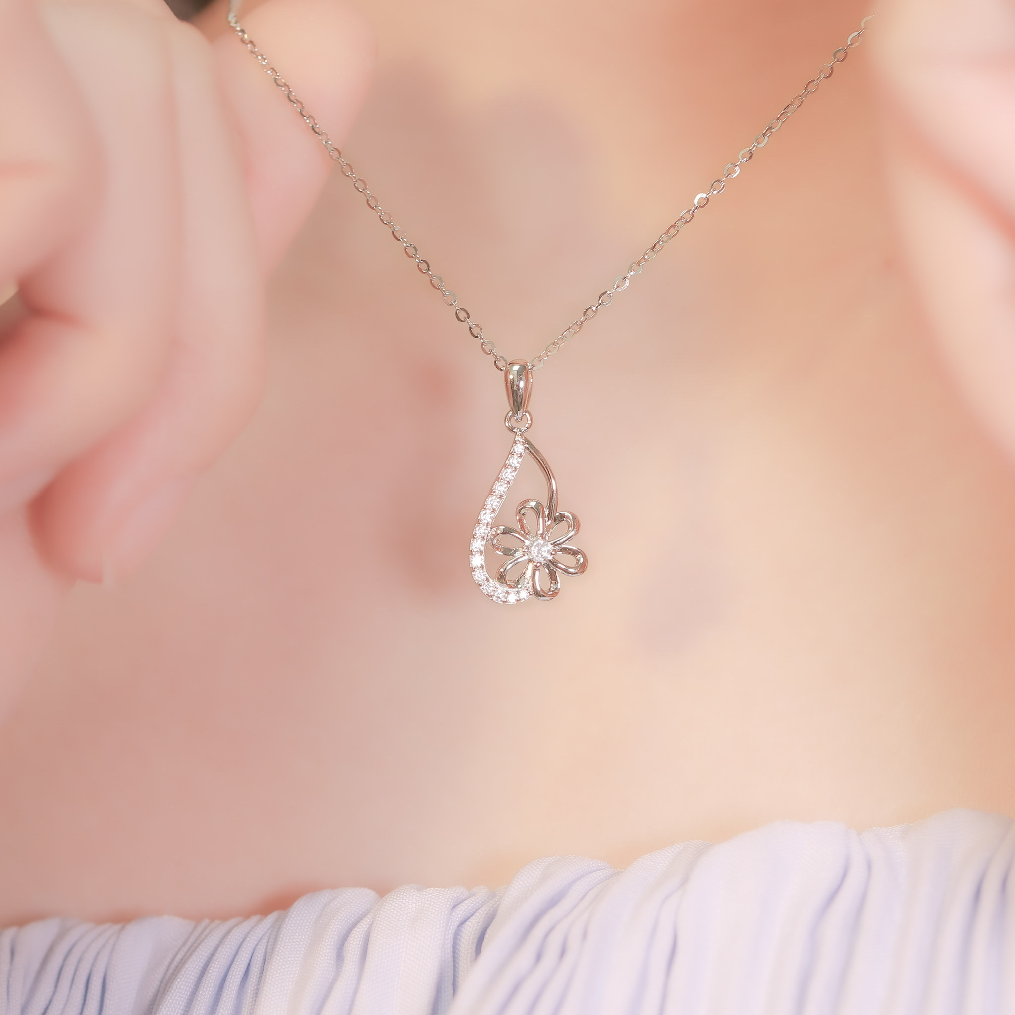 | 925純銀・厚鍍白金 | 花漾伊始項鍊 | NE0994 |