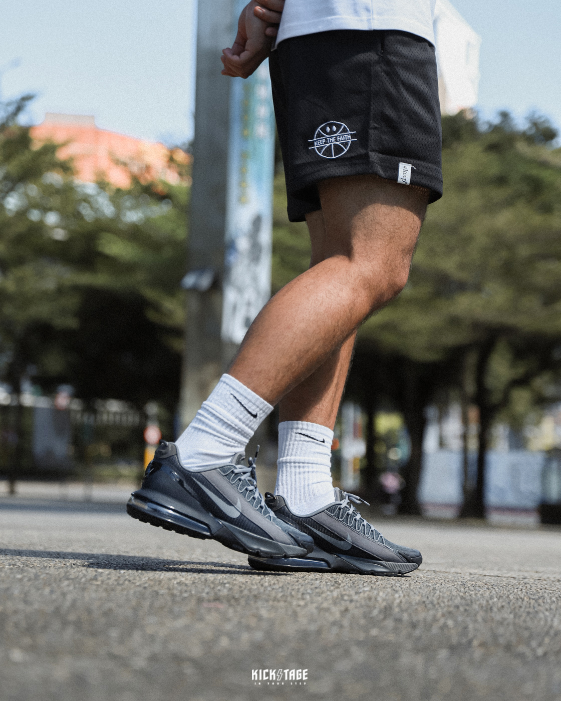 男鞋 NIKE AIR MAX PULSE ROAM 煙灰黑 反光 氣墊 復古 運動 休閒鞋【DZ3544-001】