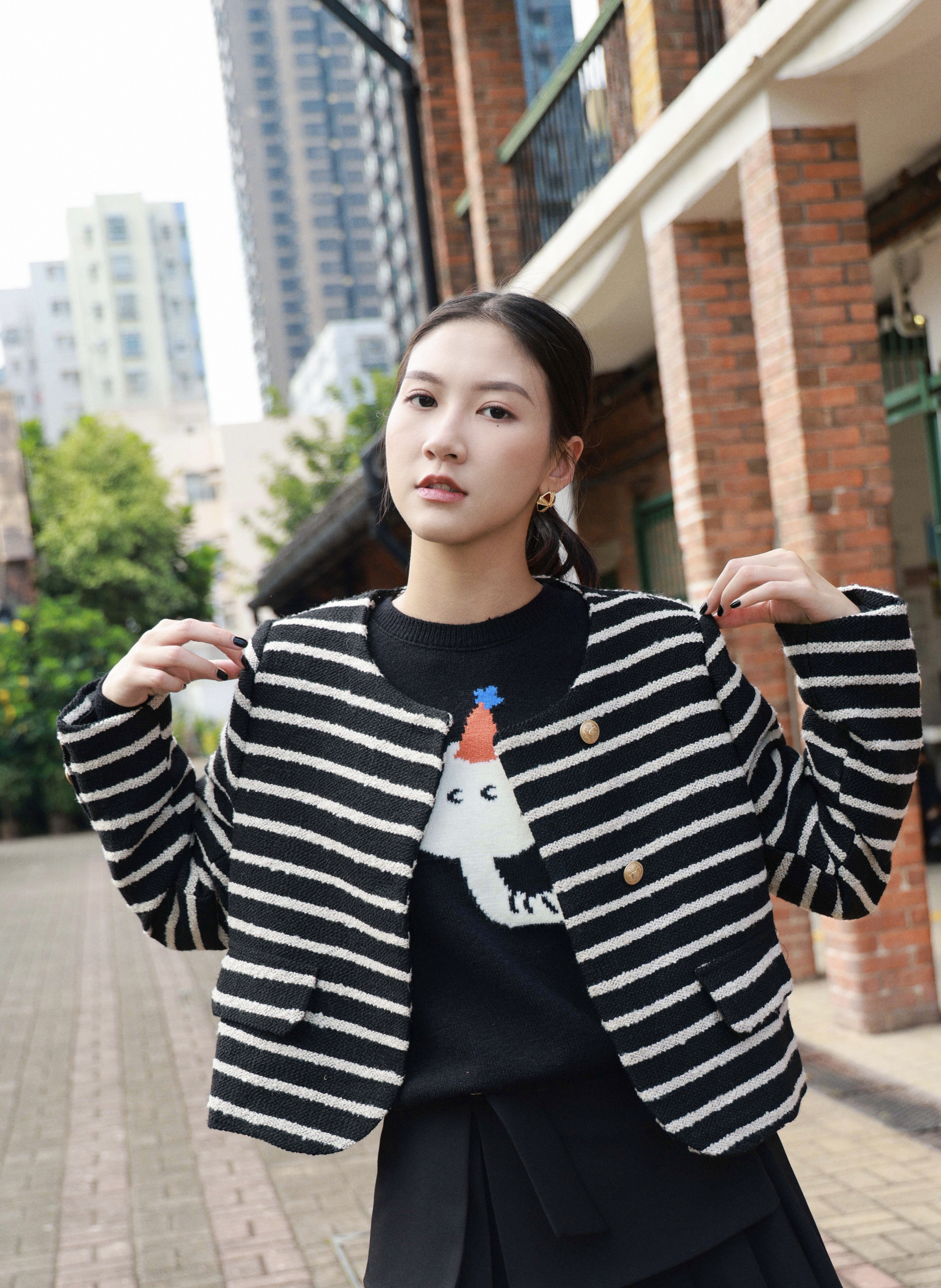 斜襟大圓領橫間西裝褸（現貨款式）