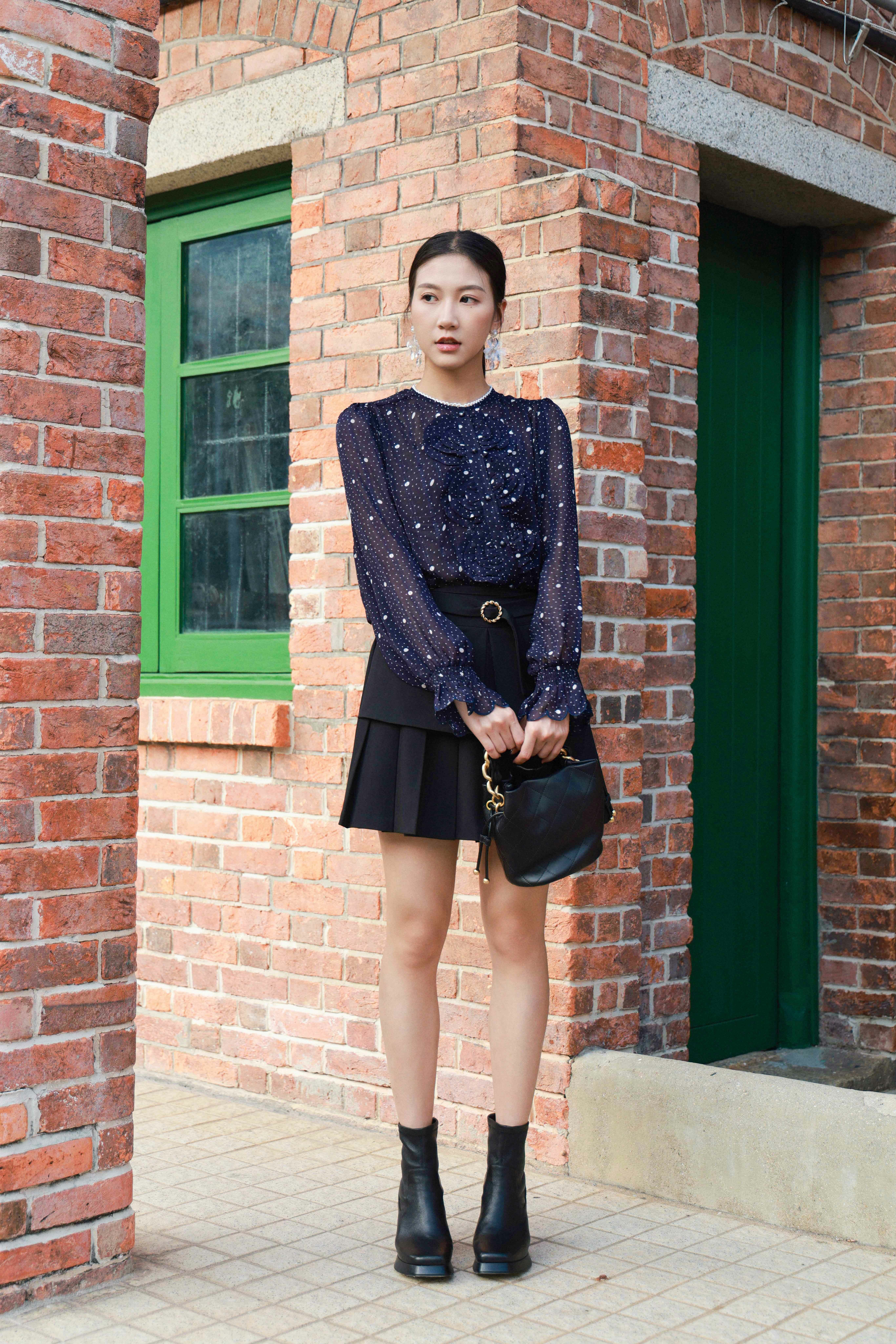 圓形裝飾片雪紡恤衫（現貨款式）