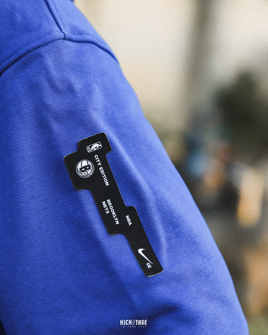 NIKE X KAWS X Brooklyn Nets City Edition XX 連帽長袖藍色