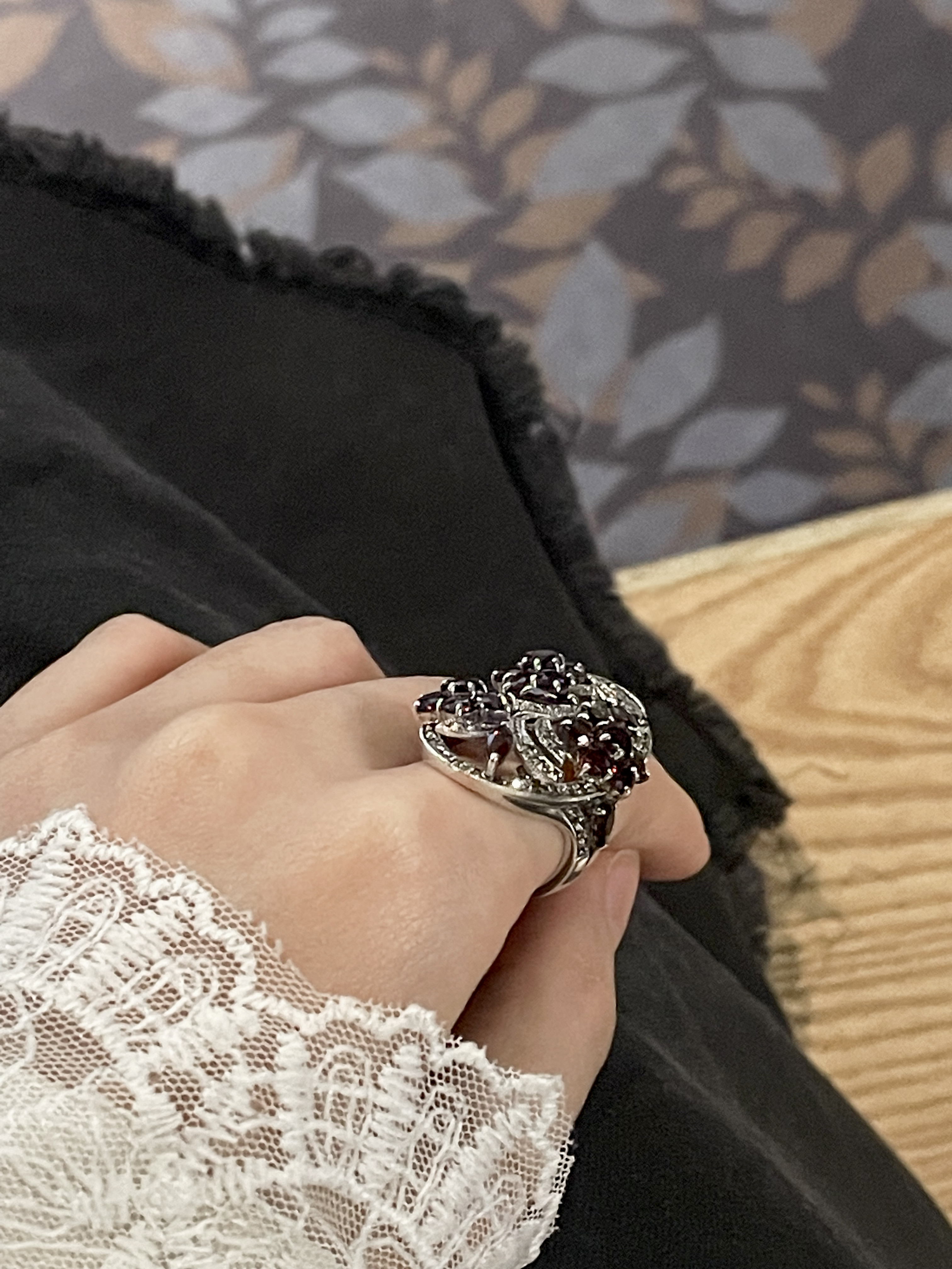 石榴石三花馬克賽石戒指（OP1085）