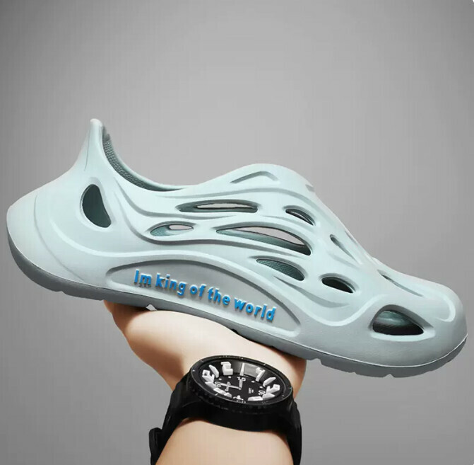 Fashionable men's cool shoes
