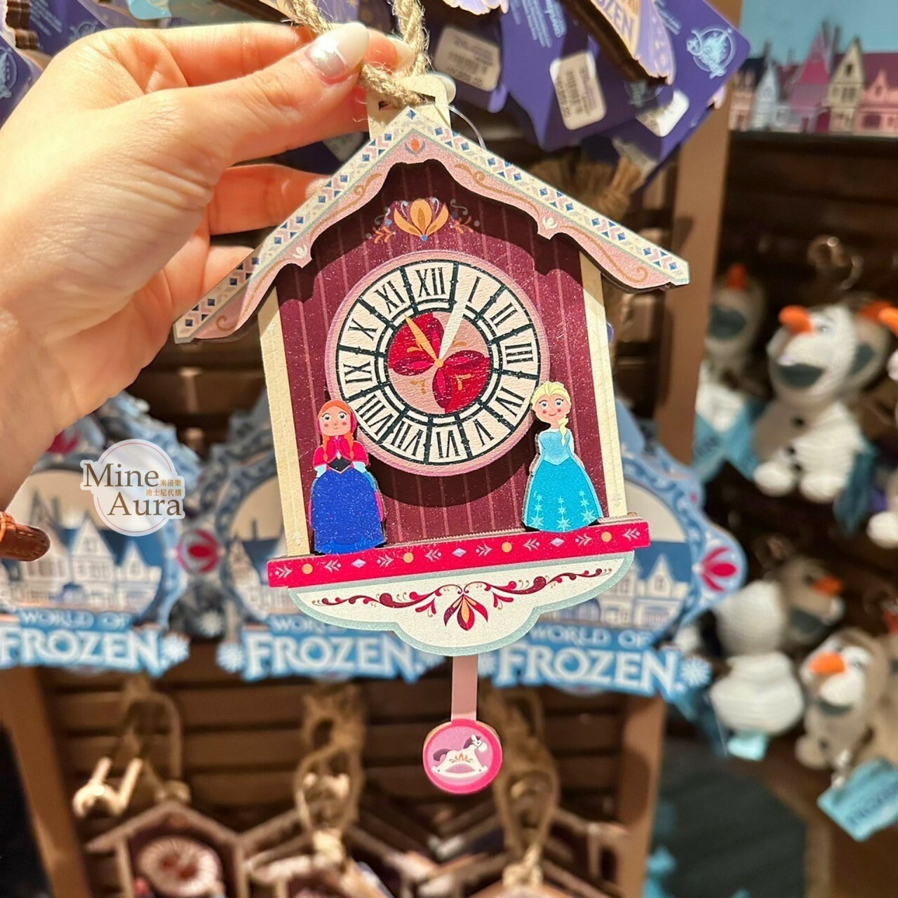 World of Frozen 限定 艾莎 Elsa 安娜Anna 木屋擺鐘 造型 掛飾 冰雪奇緣 Frozen -香港迪士尼樂園