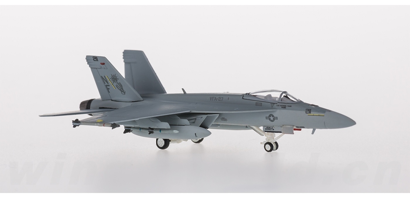 Hogan M-Series 1/200 美國海軍 F/A-18E 第5艦載27中隊 NF211低視08
