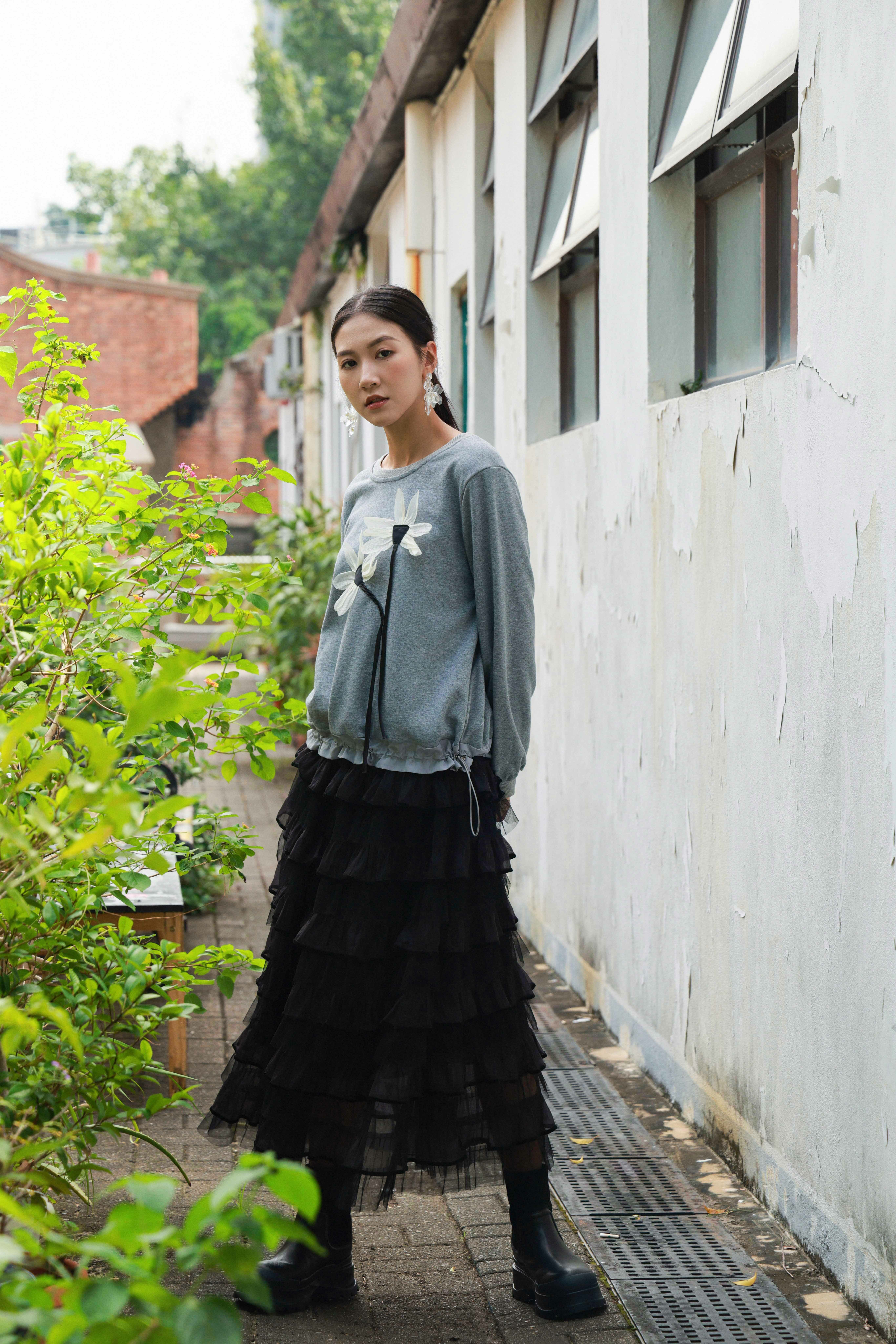 千層荷葉絲絨邊混紗半截裙（現貨款式）