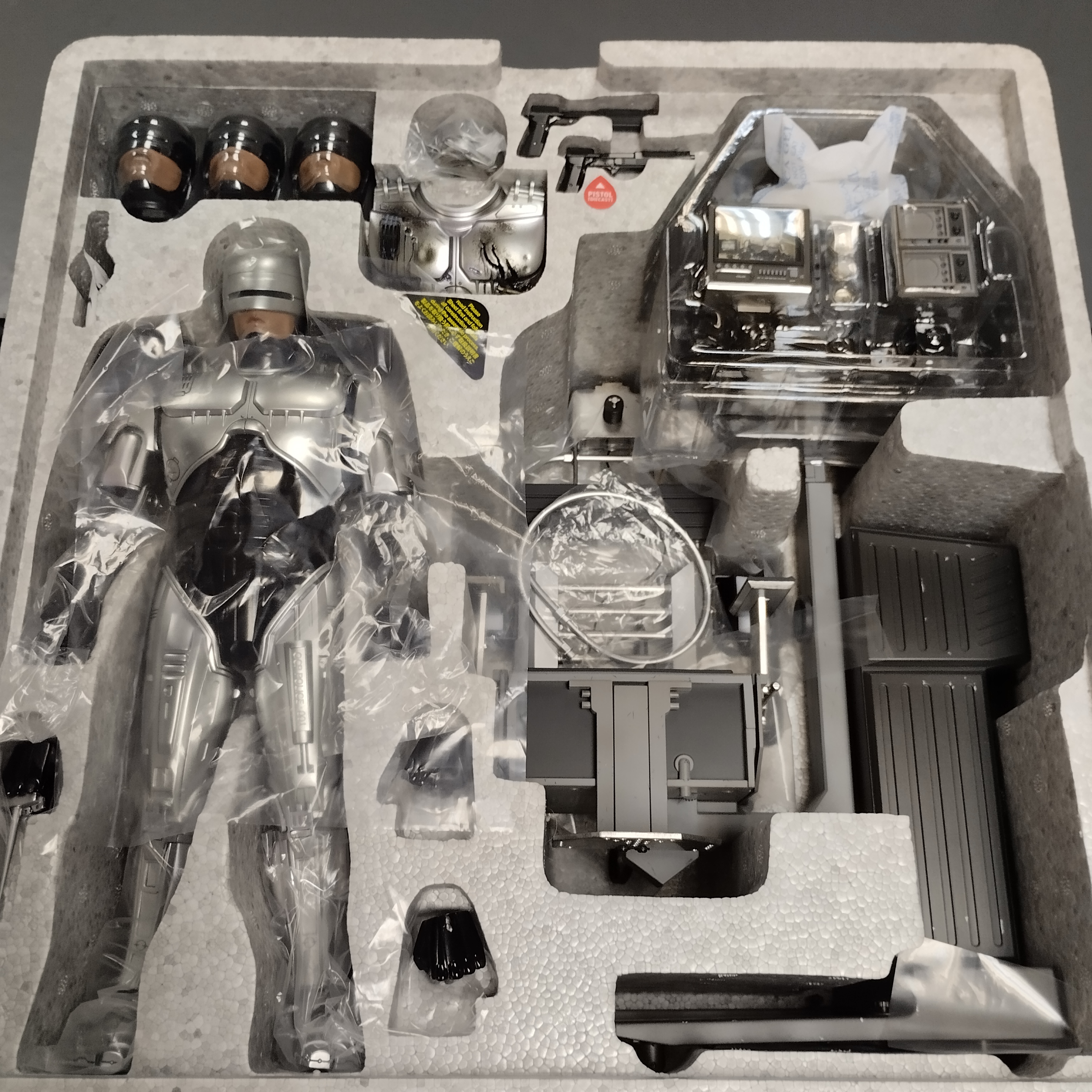 寄賣-其它 Hot Toys MMS 203 D05 Robocop Mechanical Chair (Docking Station)