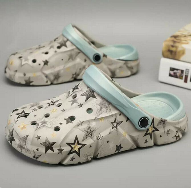 Cover the sandy beach cool shoes