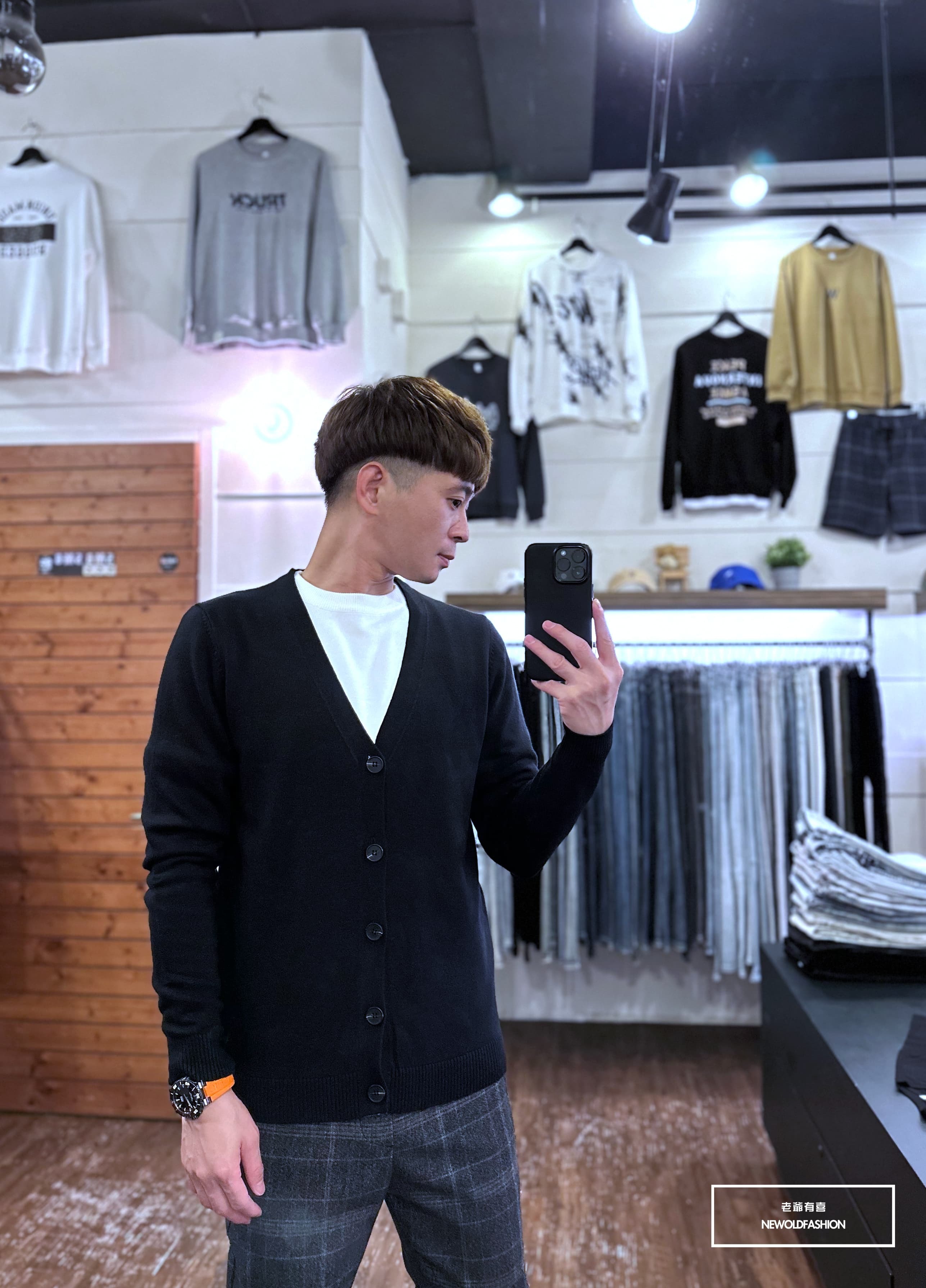 『新品上市』重磅黑釦素色開襟針織罩衫-黑(NOF23095556)