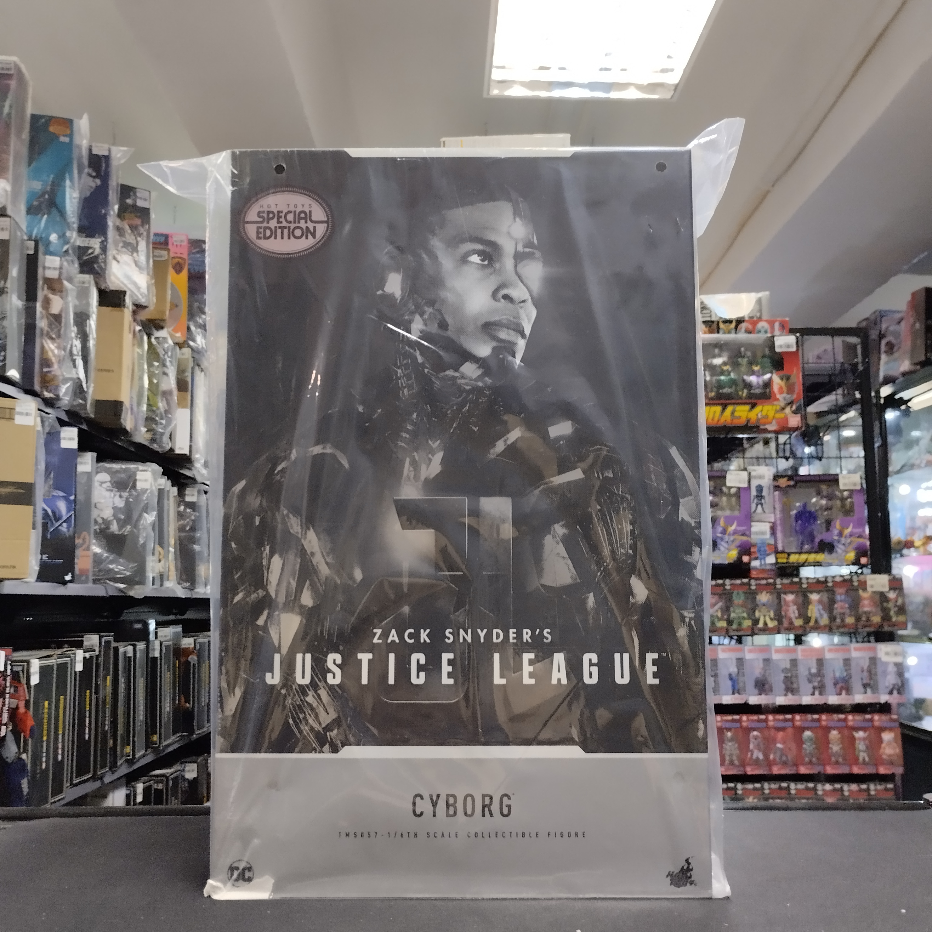 寄賣-其它 ZACK SNYDER'S JUSTICE LEAGUE 1/6 CYBORG Special Edition