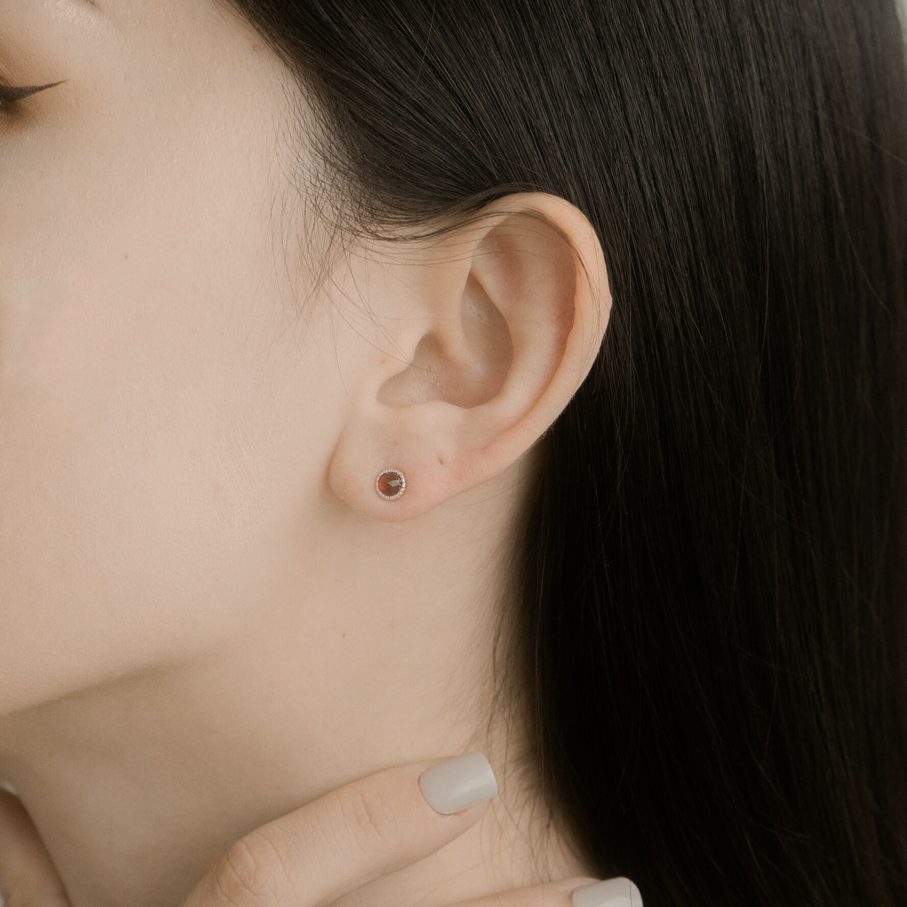 花苞石榴石轉珠耳環