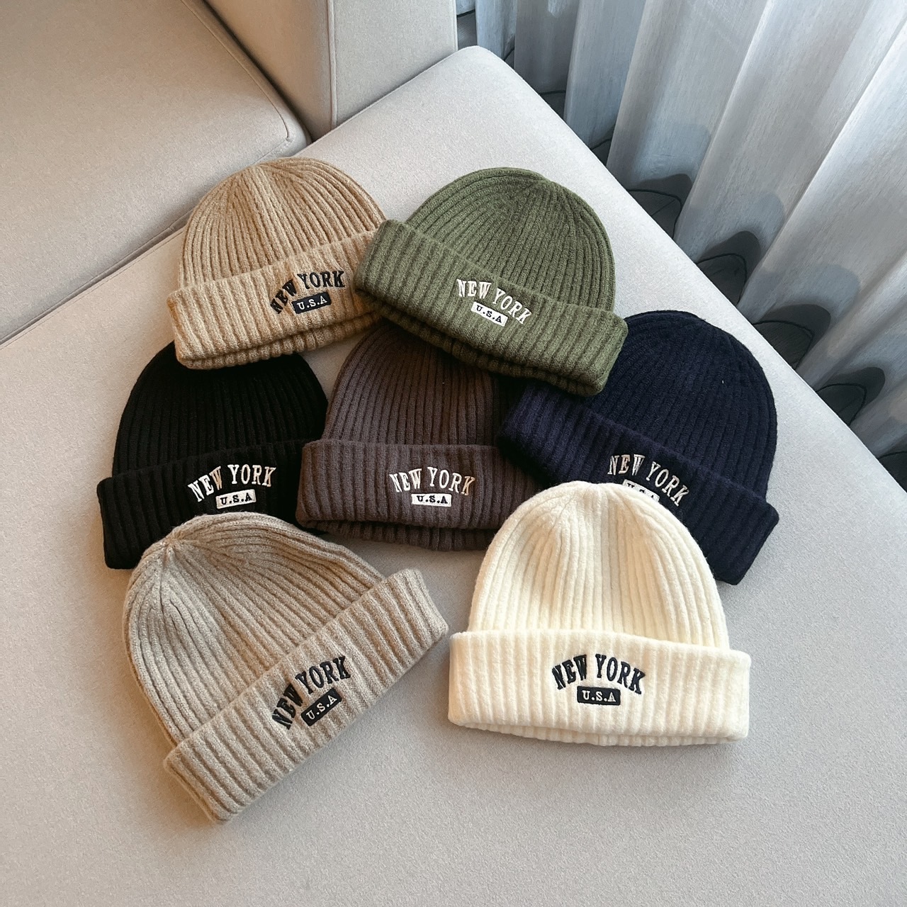 NEW YORK字母刺繡毛帽/七色