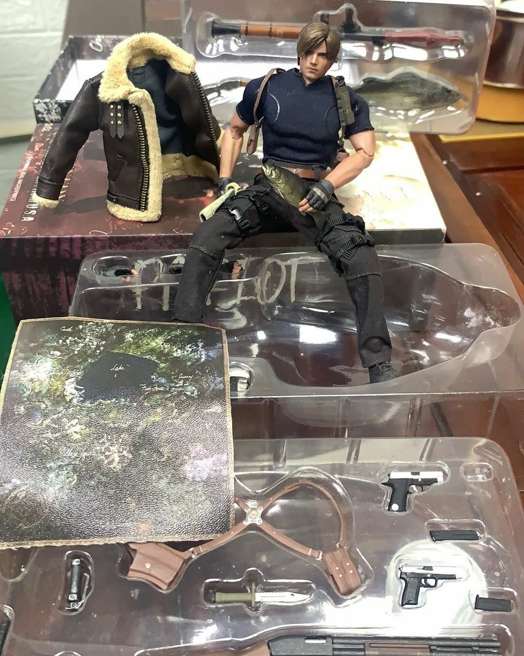 Patriot studio ケネディ レオン1/12 Leon Kennedy The Patriot Studio 1/12 Resident Evil Leon Kennedy 6