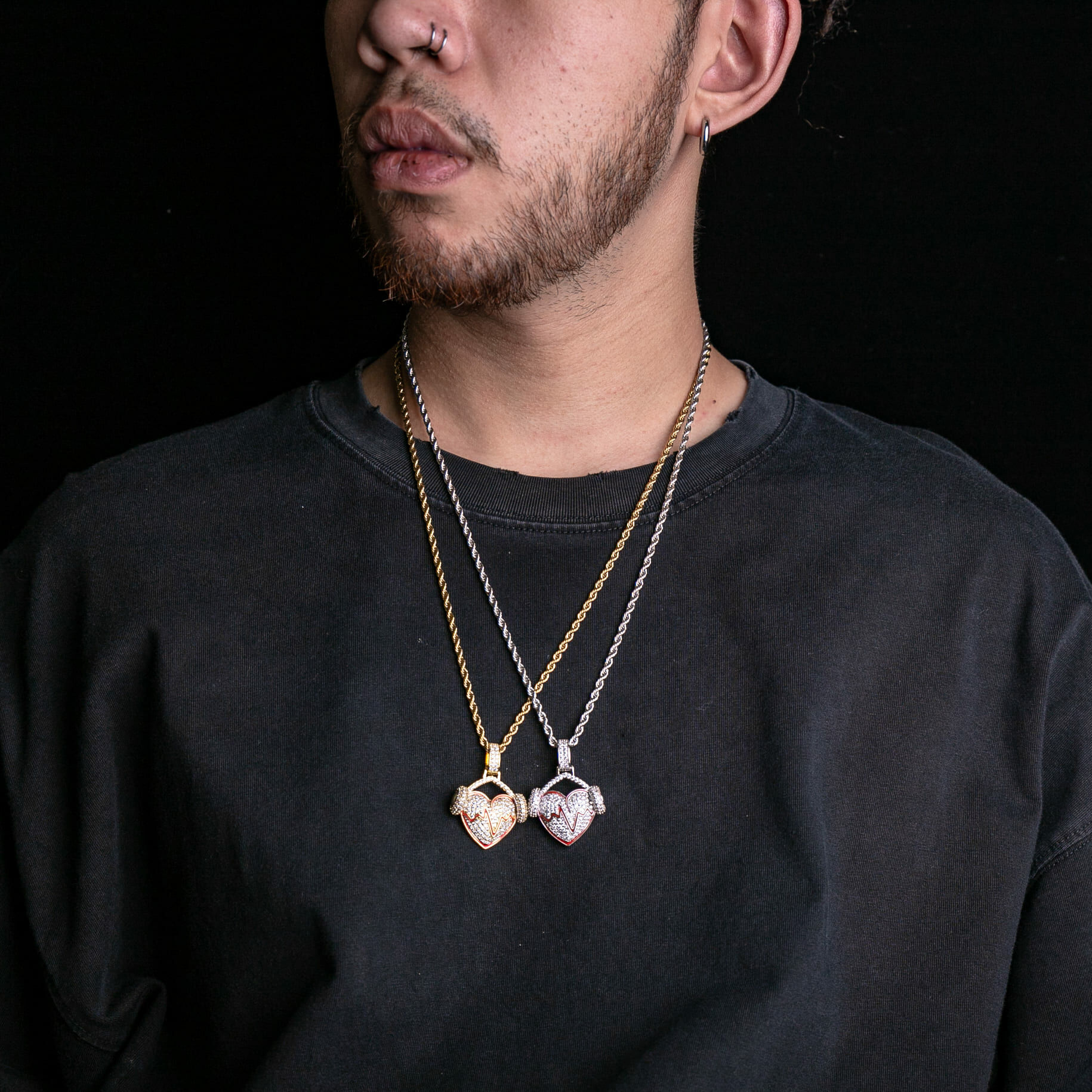 滿鑲珐瑯心跳愛心造型墜飾