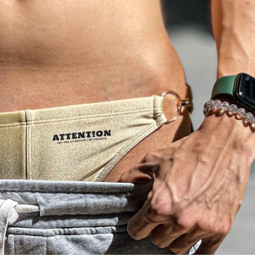 【炫目金】阿波羅純色金屬扣環三角泳褲