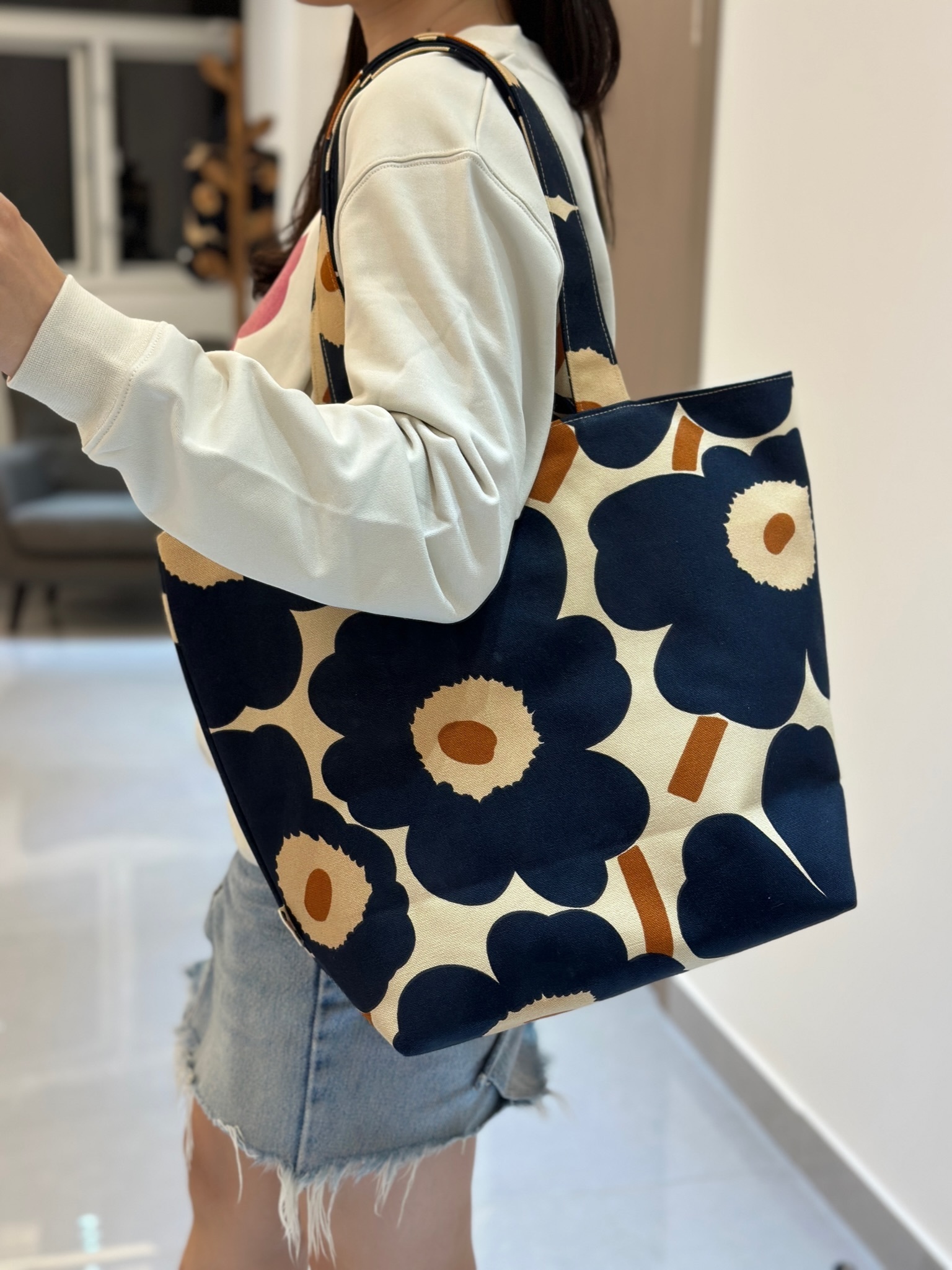 Two way tote |Marimekko Canvas Fabric | Milk Tea x Navy