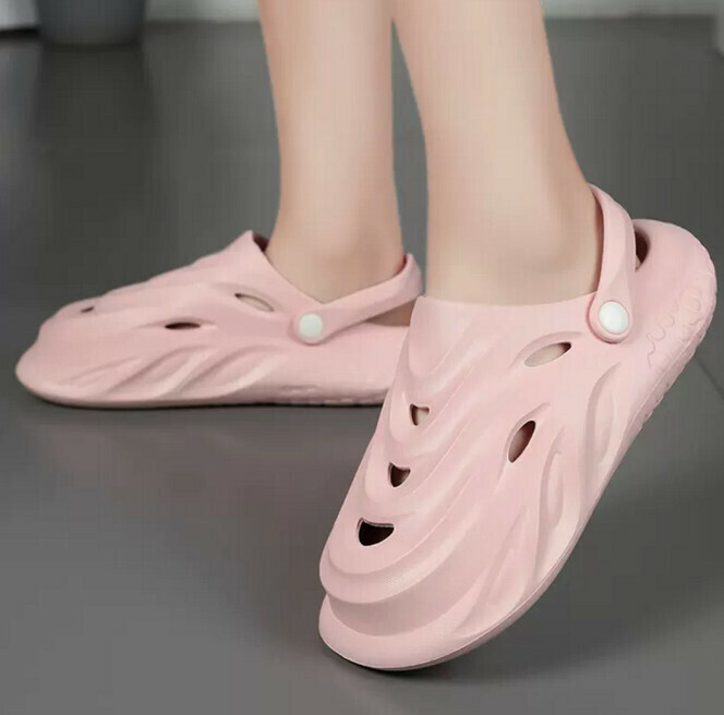 Cover the sandy beach cool shoes
