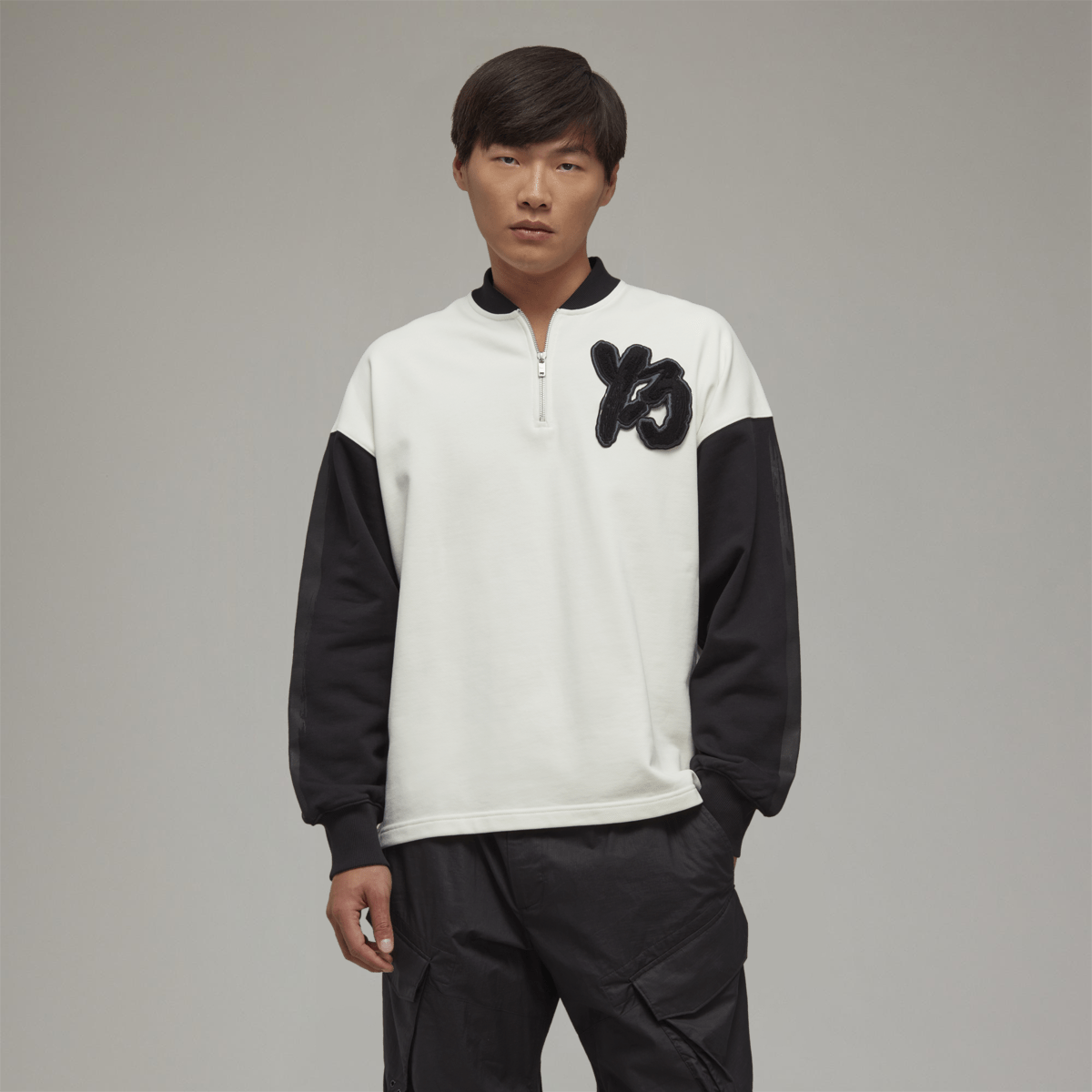 【 Y-3 GFX LOGO FT CREW 半拉鍊長TEE - 黑白 】