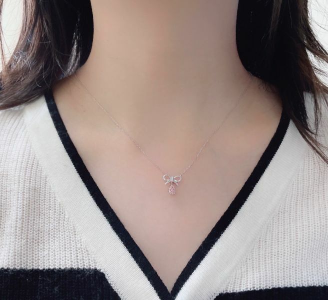 粉鑽蝴蝶結項鏈