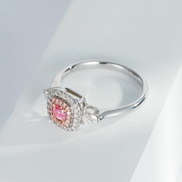 GIA垫形粉鑽戒指