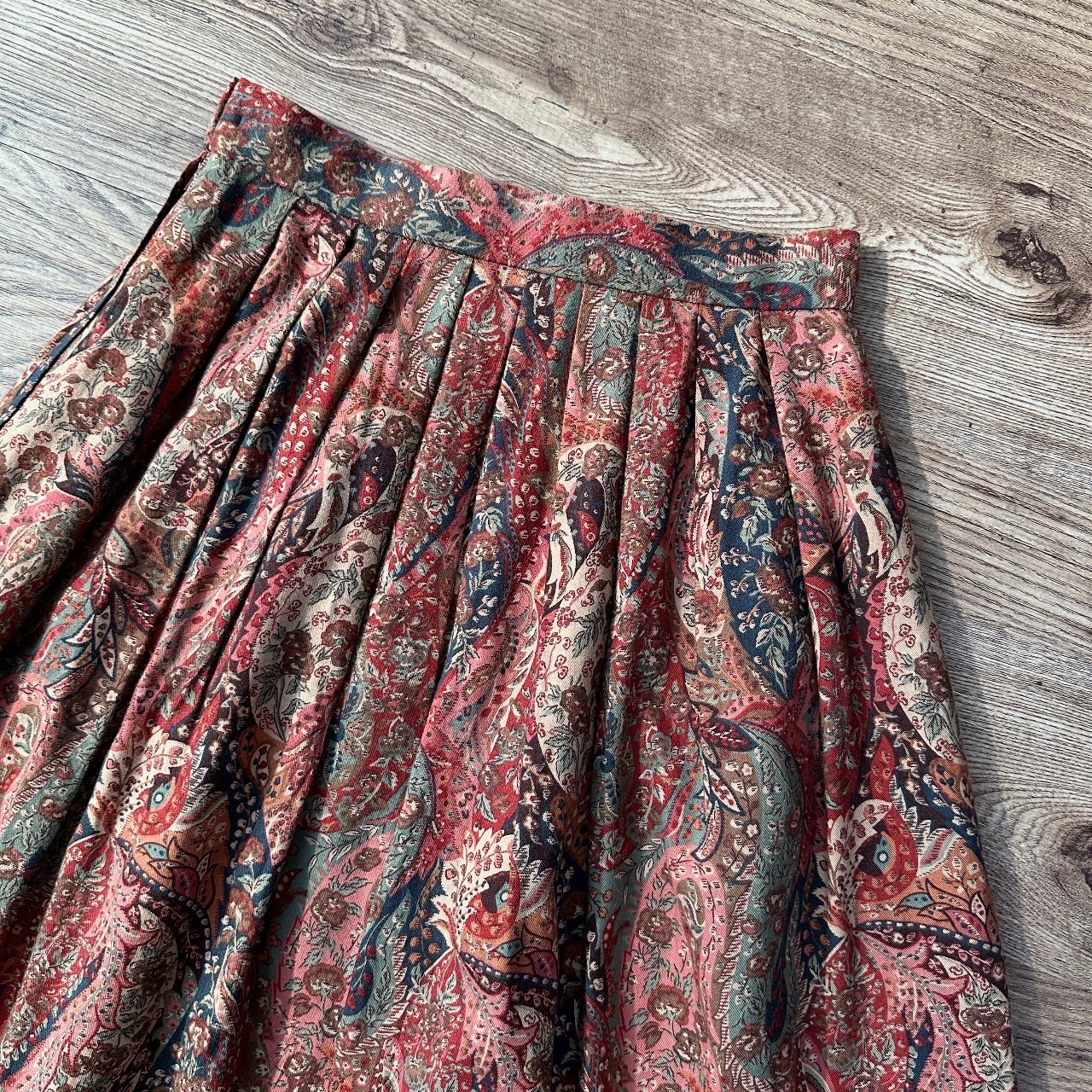 暗紅色系民族風半身裙