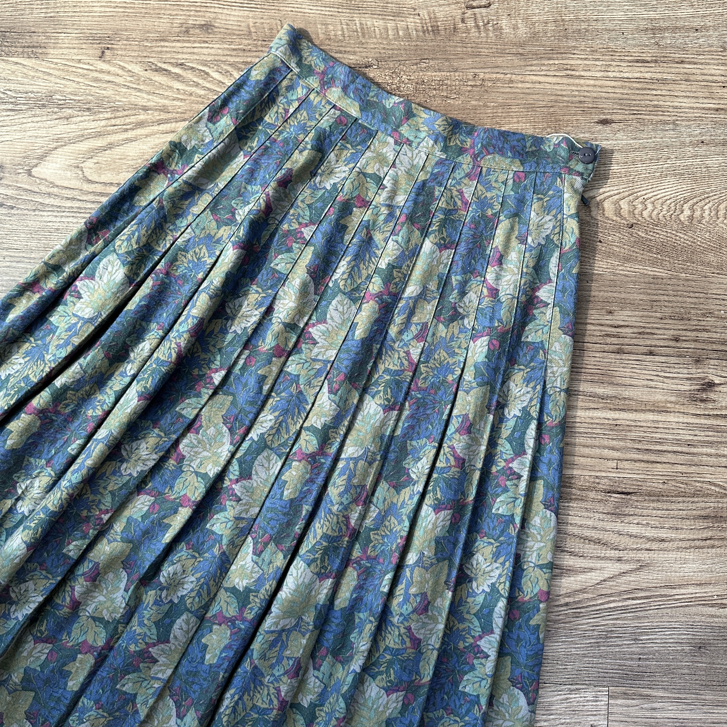 英國製Laura Ashely 霧藍色碎花葉紋半身裙