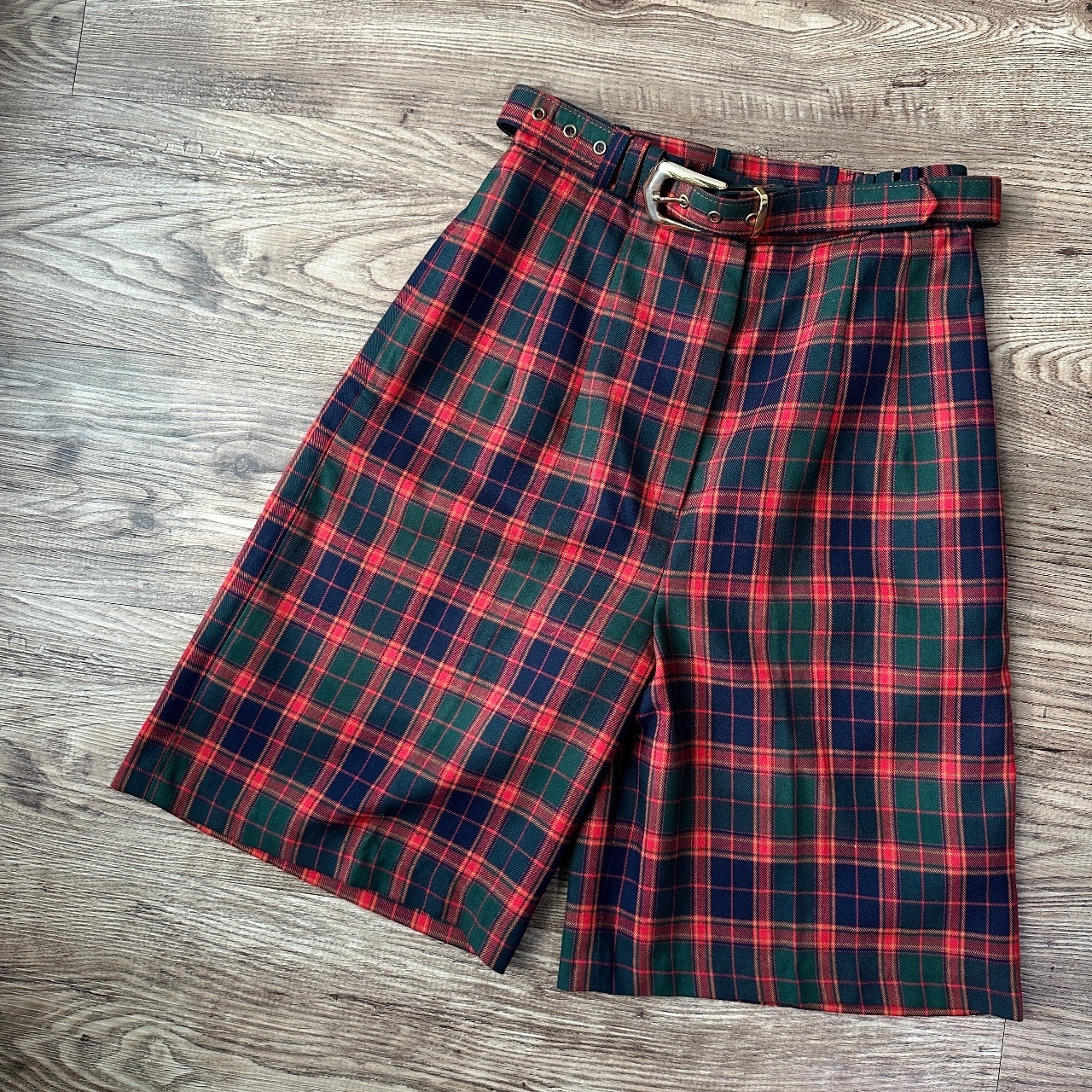 英倫風紅綠格紋短身闊褲