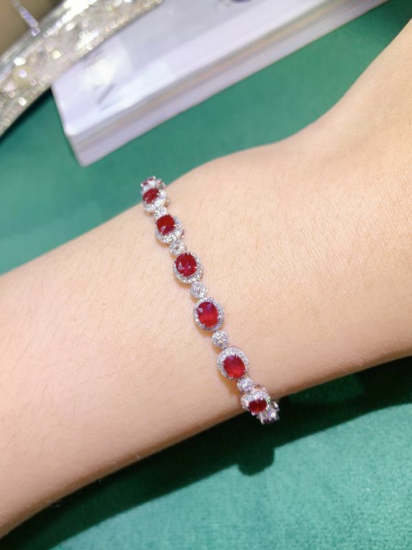 莫桑比克天然無燒鴿血紅寶石18k真鑽手鏈