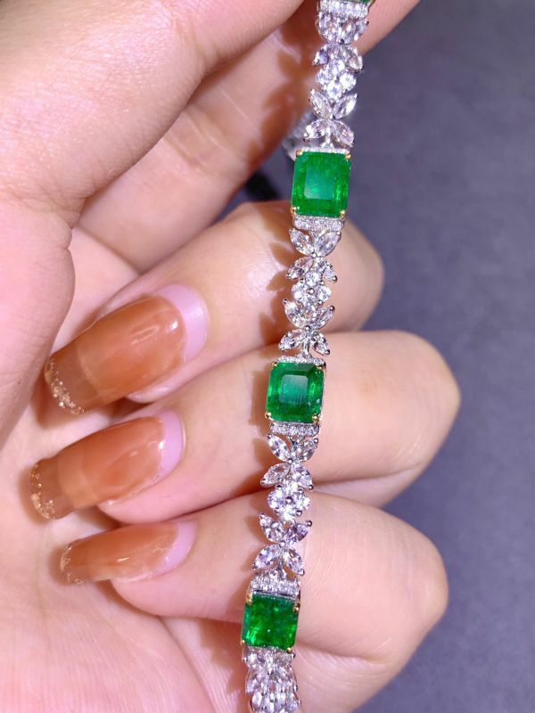 18k 阿富汗vivid green 氣質祖母綠手鏈