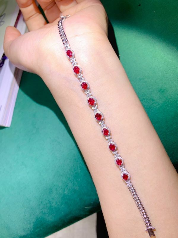 18k 天然莫桑比克鴿血紅紅寶石手鏈