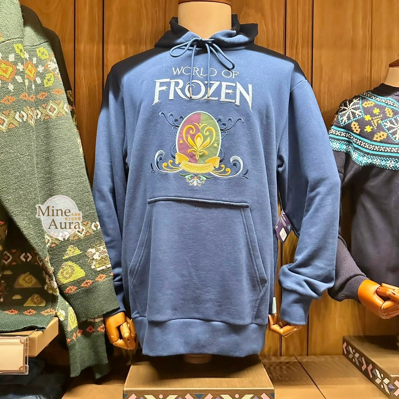 World of Frozen 限定 刺繡圖騰 藍色 連帽 休閒 上衣 帽T 長T 冰雪奇緣 Frozen -香港迪士尼樂園