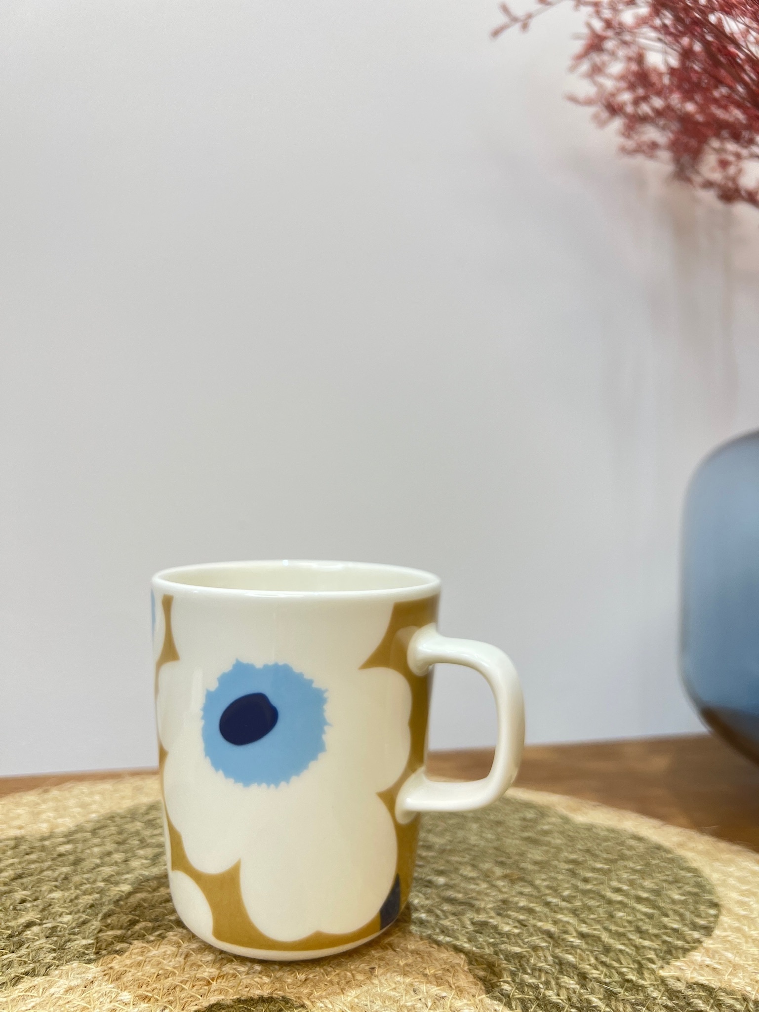 絕版Marimekko Beige x light blue 細杯