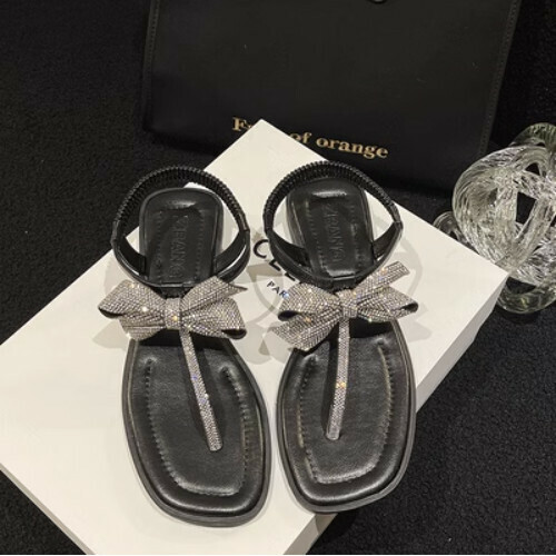 Bow thong flat sandals