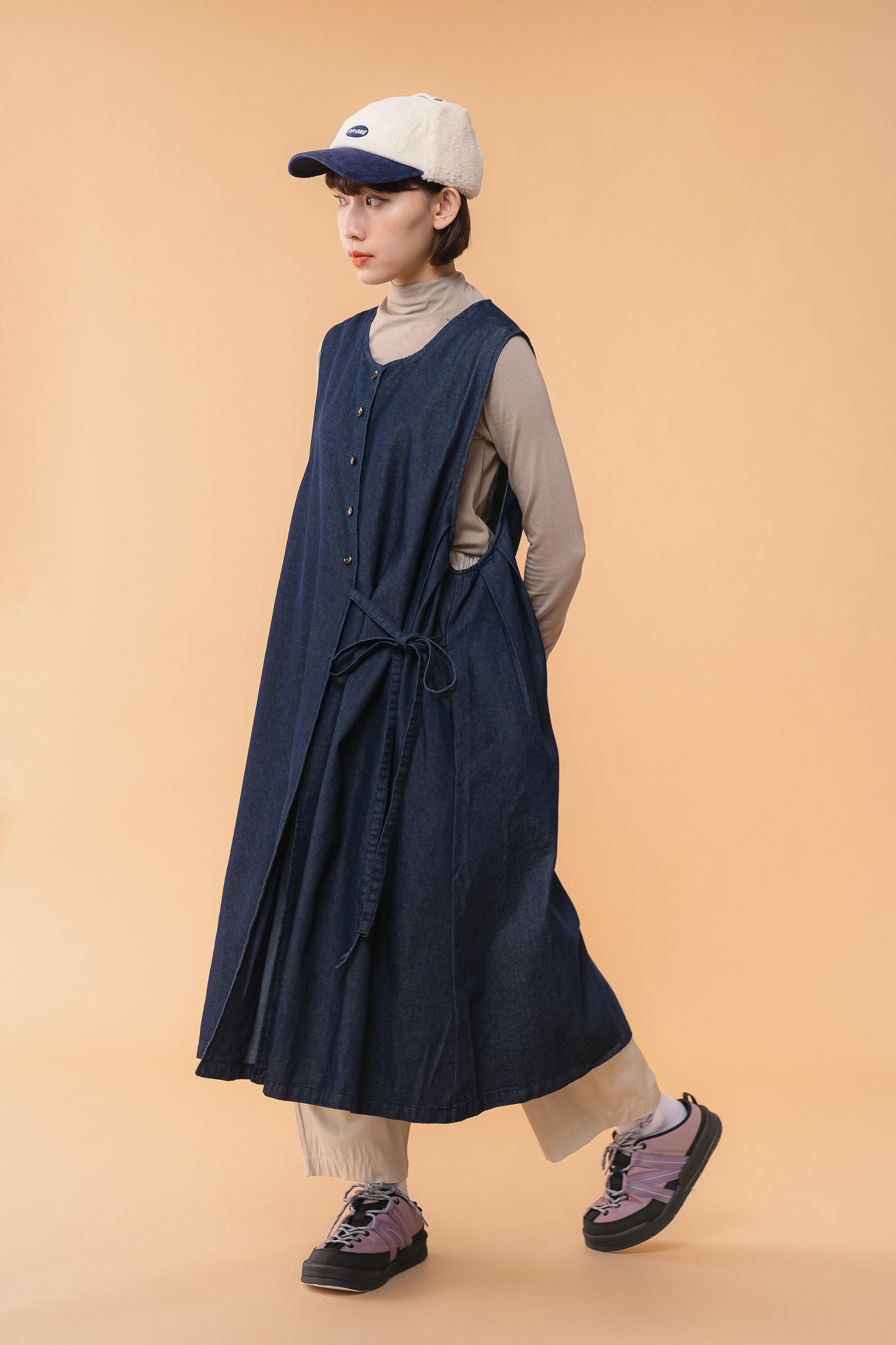 日日女孩✓牛仔綁帶罩衫裙