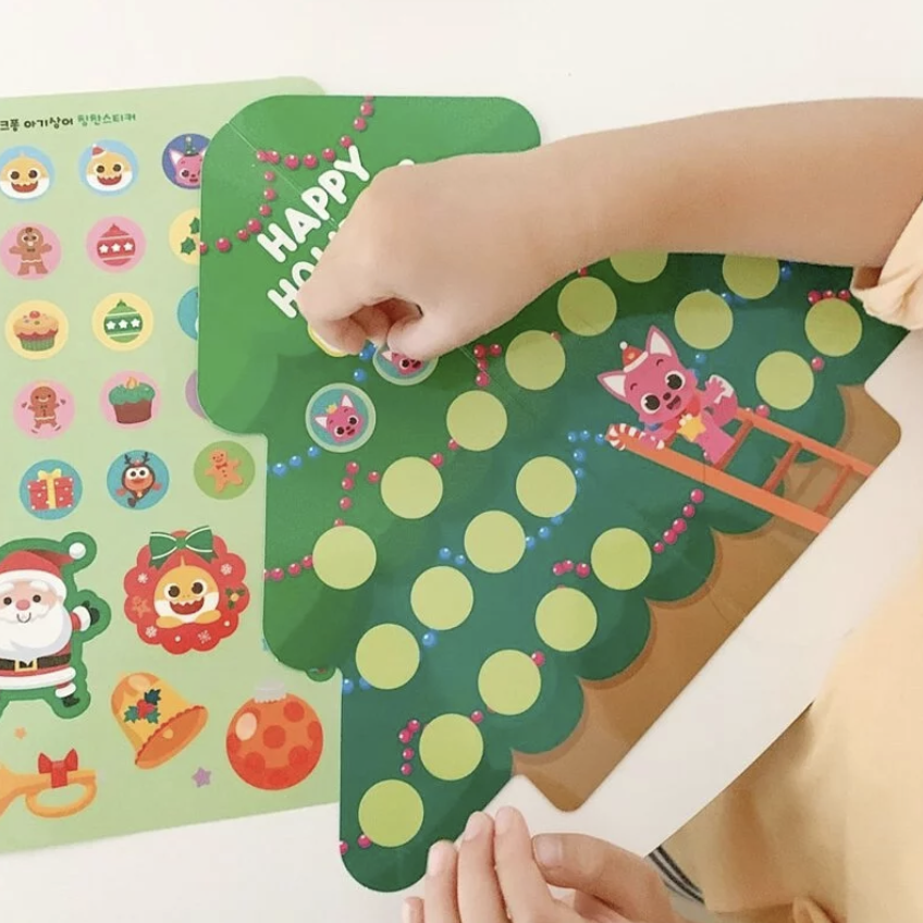 Baby shark pinkfong聖誕倒數貼紙書