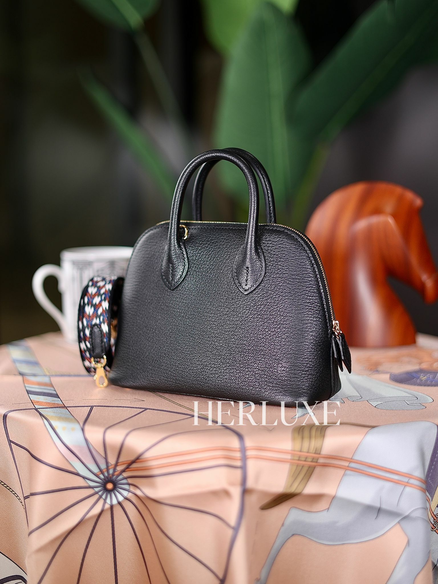 Bolide mini 89 noir cc chèvre B （織帶）