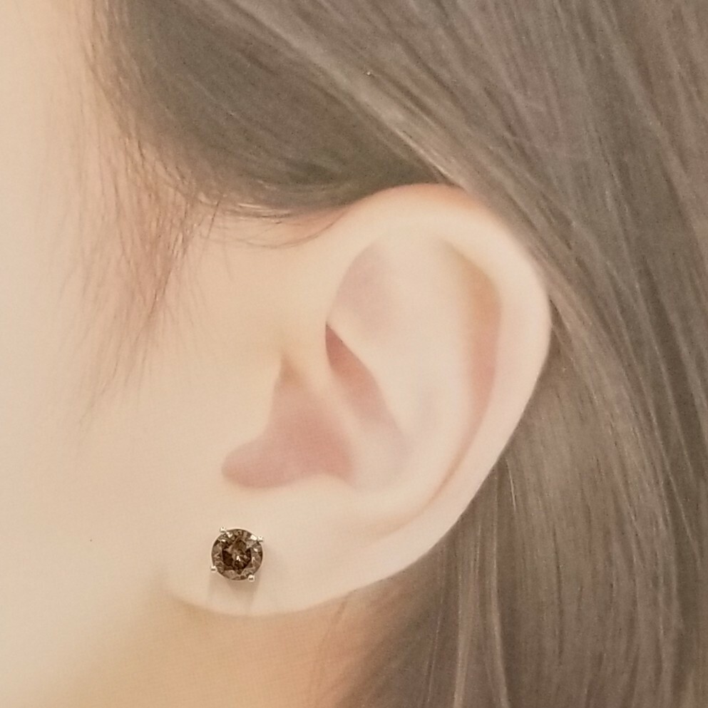 全新18K白金【主石1卡94份咖啡鑽】耳環