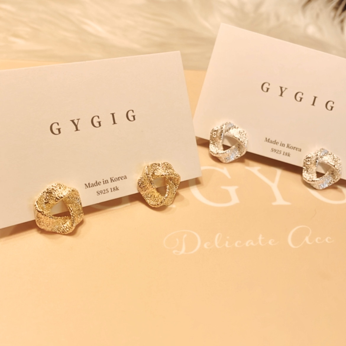 金銀箔三角褶皺耳釘