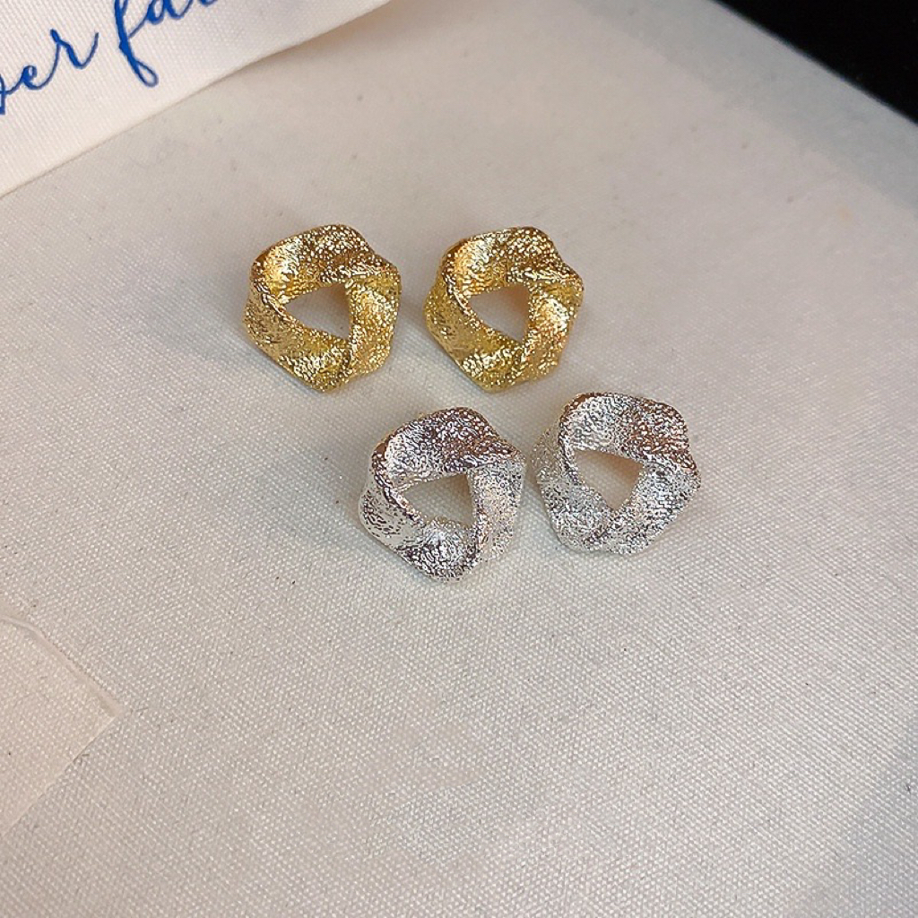 金銀箔三角褶皺耳釘