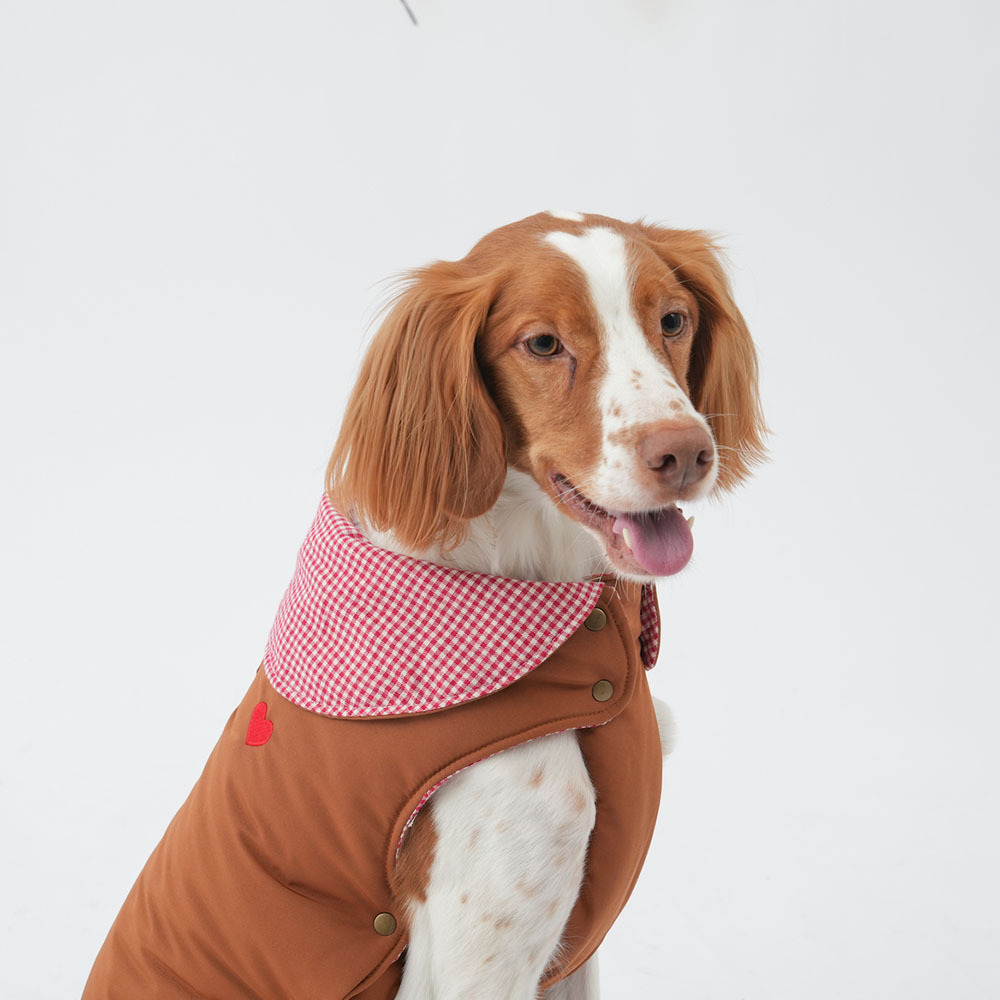 puppygallery｜棋盤格愛心刺繡背心 (洪棕)
