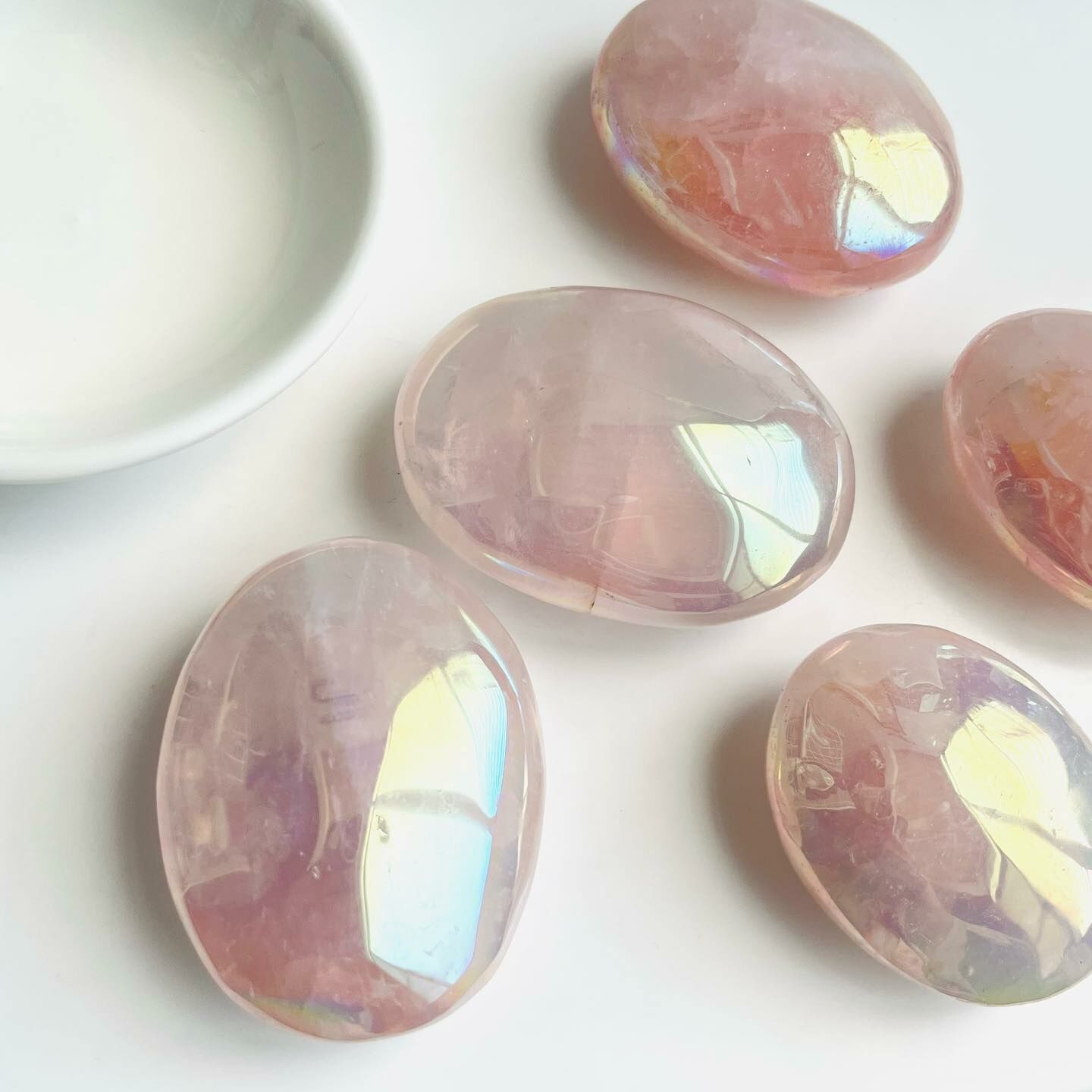 [原石] 天然粉晶 （外層鍍彩加工）