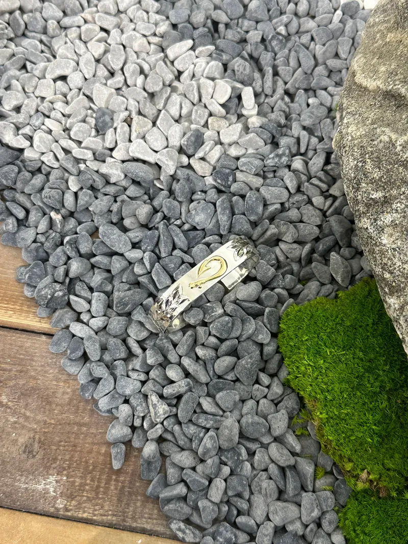 K18 motif 12mm Makau Bangle (Lino Finish)