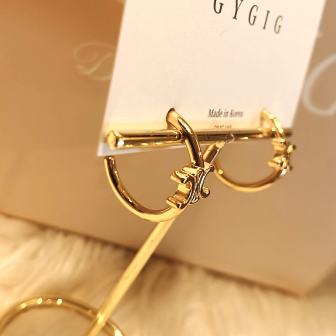 凱旋門 經典立體金銀耳釘圈